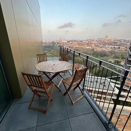 Douro Tower 901 *